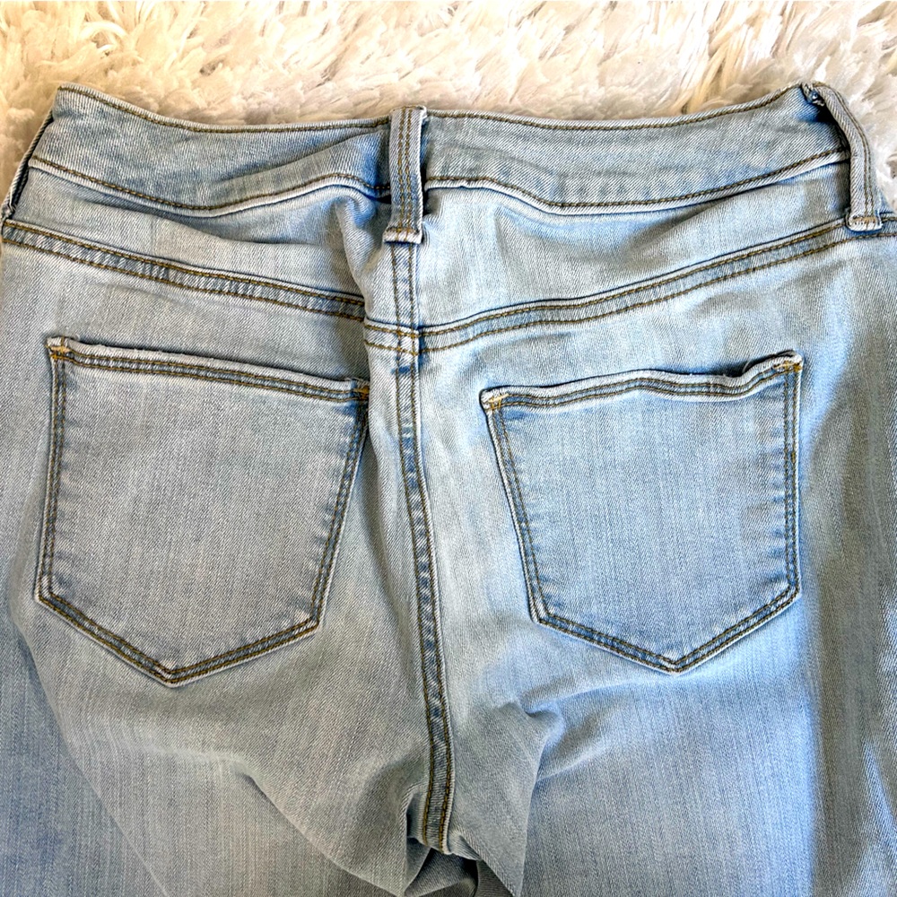 Universal Thread Ripped/Distressed Jeans - Picture 2 of 5